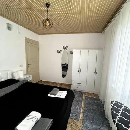 4 Mevsim Apart Kas ينيكوي